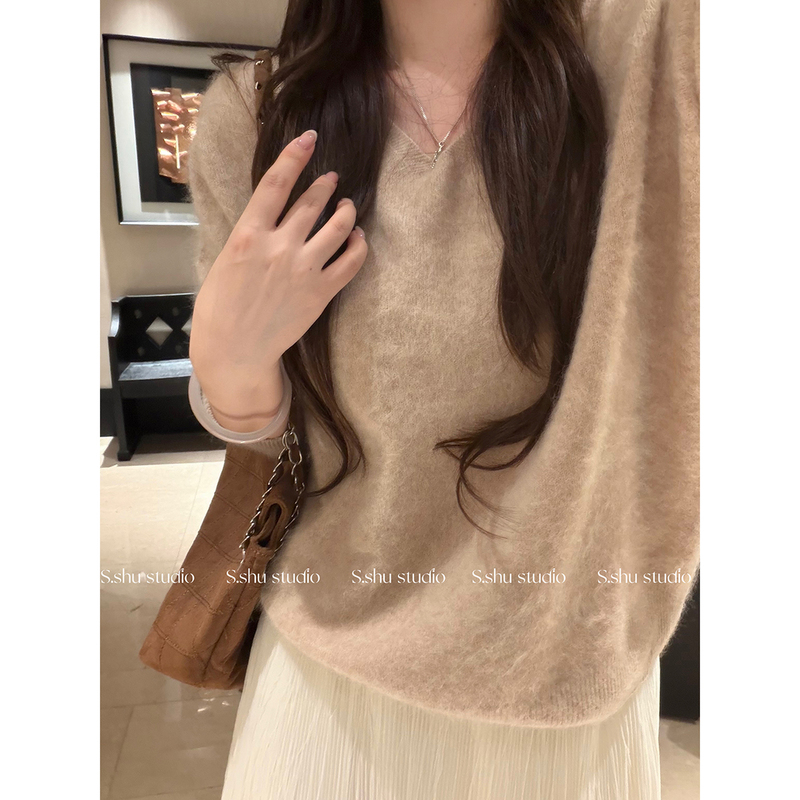 26 Autumn/Winter Wool + Cashmere Mulberry Silk V-Neck Simple and Elegant High-Quality Knitted Base Shirt Brushed Pullover Sweater