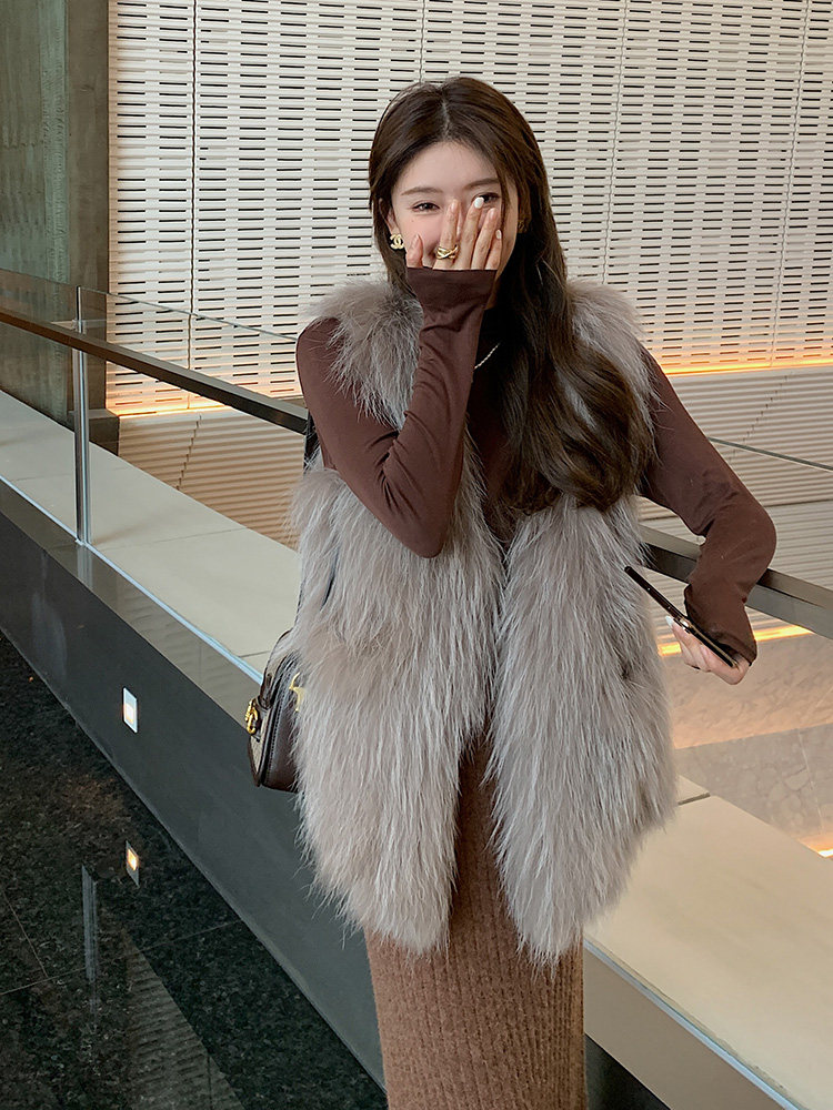 2022 autumn and winter new double-sided raccoon fur woven fur vest female Haining fox fur coat young vest