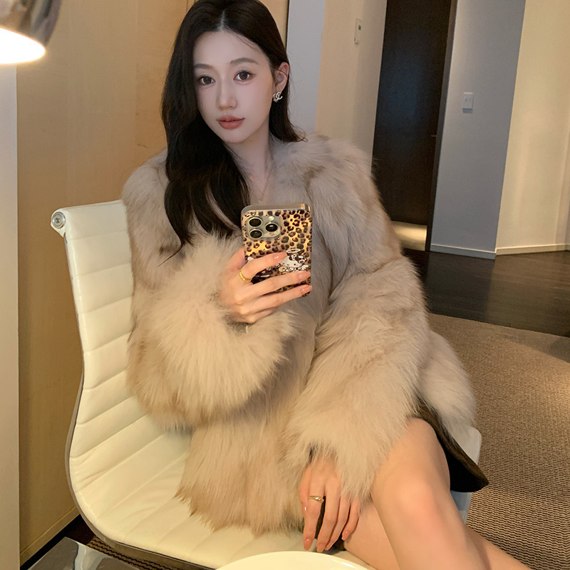Mini Fur Coat'Jeju Style' Imported from Finland, Fox Fur Coat for Women, Young Style
