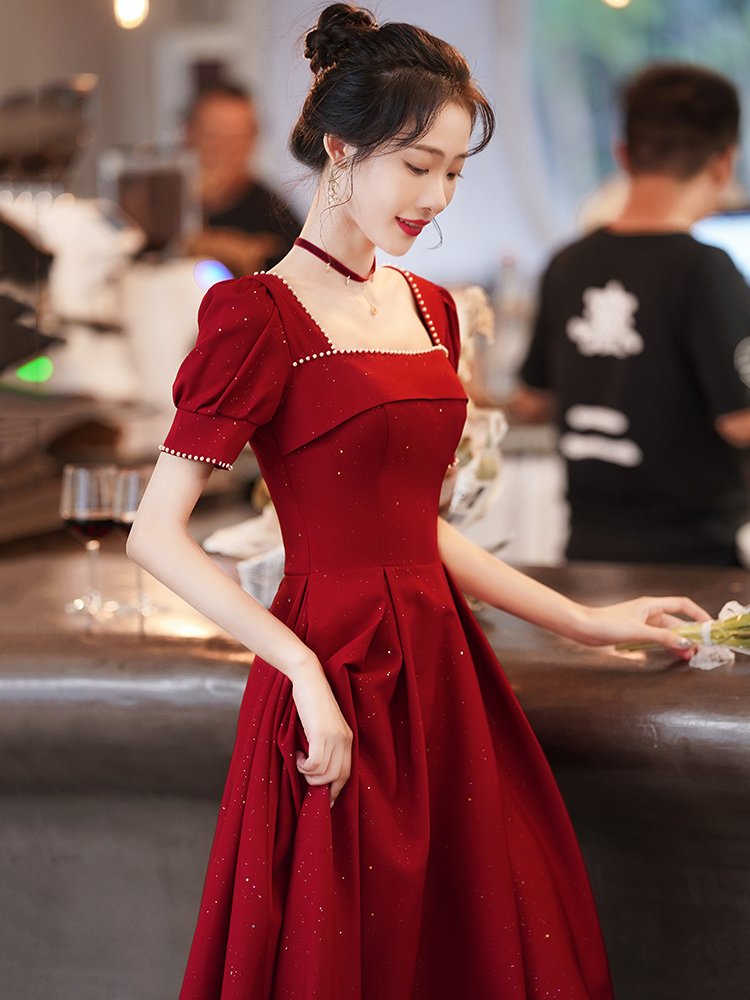 Toast dress bride summer wine red wedding dress female back door engagement dress can usually be worn with a sense of luxury