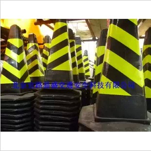 Supply Special Price Rubber Reflective Square Tip Cone 75cm Rubber Road Cone Square Cone Reflective Cone Construction Protection