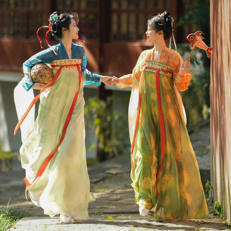 Banlan Original [Spring Scenery in the Tang Palace] Hanfu for Women, Tang Dynasty Style, One-Piece Chest-Length Skirt, Spring/Summer Style, Daily Wear