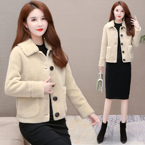 Imitation cashmere coat women winter 2020 new Korean version of loose leather wool one fashion short fluff jacket