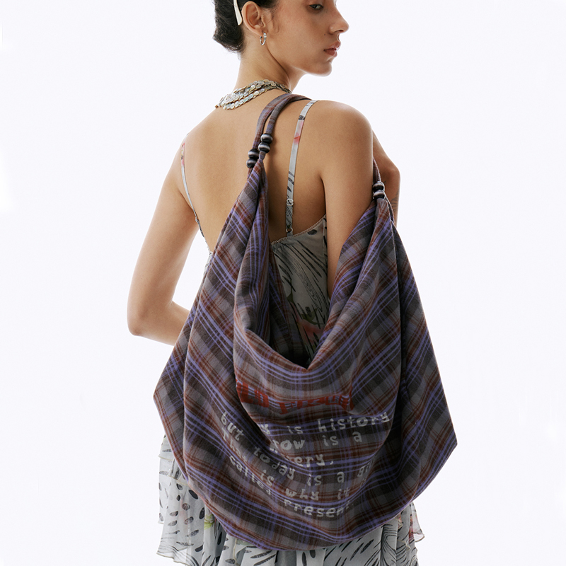 Wilding Goo Also Has a Letter-Patterned Large-Capacity Tote Bag, Shoulder Bag, and Crossbody Bag