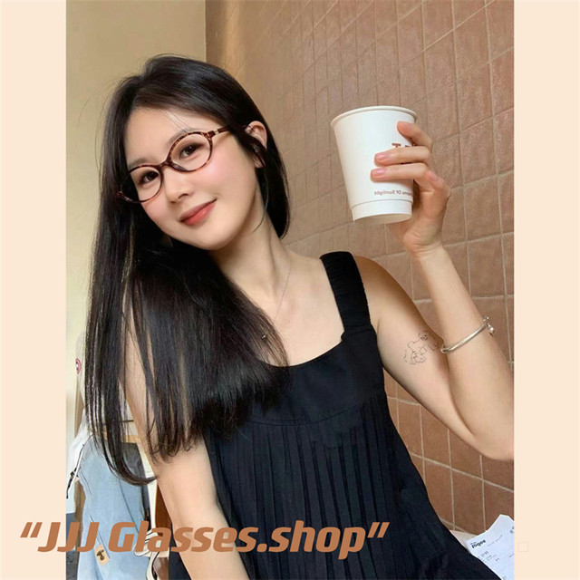 JJJSHOP' ກອບແວ່ນຕານ້ອຍ nerd ສໍາລັບແມ່ຍິງ Zhang Yuanying ຮູບແບບດຽວກັນກັບອຸປະກອນການເປີດເຜີຍໃບຫນ້າຮູບໄຂ່ tortoise shell ສີ myopia