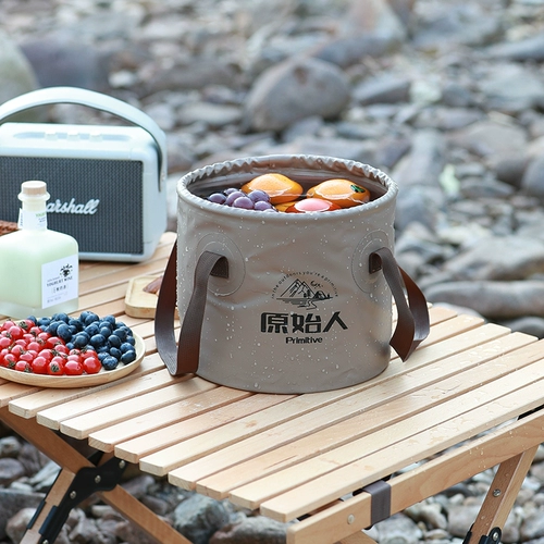 Складное ведро на открытом воздухе