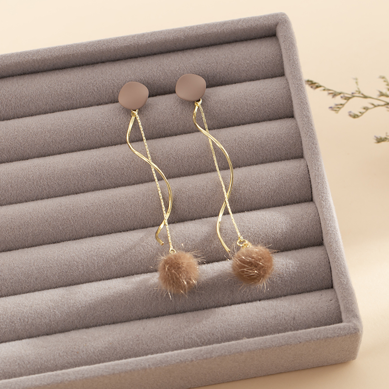 Mori Temperament Autumn winter style wool ball earrings Long Conspiculy Retro 100 Lap Superior Sensation Mosquito Coil Ear Clip without earhole-Taobao