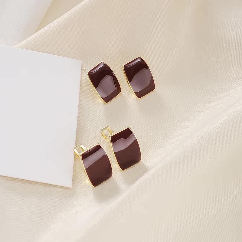 Japan-ROK minimalist high-sensitivity drip-glazed square-shaped minimalist lukewarm wind-ins retro-ear-and-ear piercings without ear clips