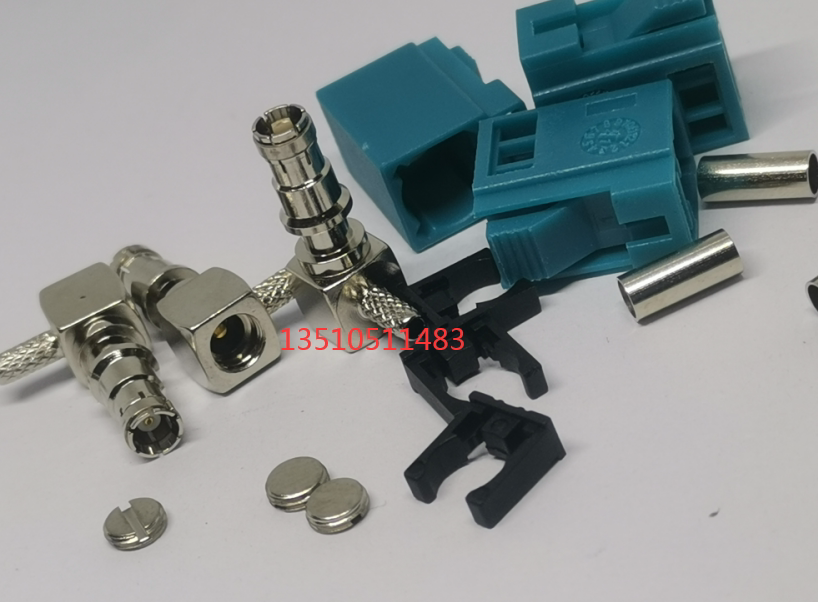 SMB-KW-1 5 Wanuses the FAKRA on-board radio frequency coaxial connecting line SMB mother bend RG174 car film