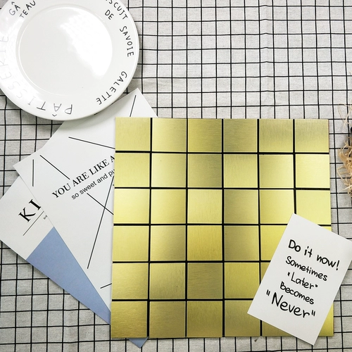 Керамическая плитка с девятью сети водонепроницаемой инженерная инженерная инженерия Xiaobai самоклеяние интернет-знаменитости балкон гостиная белая мозаичная кухня фон