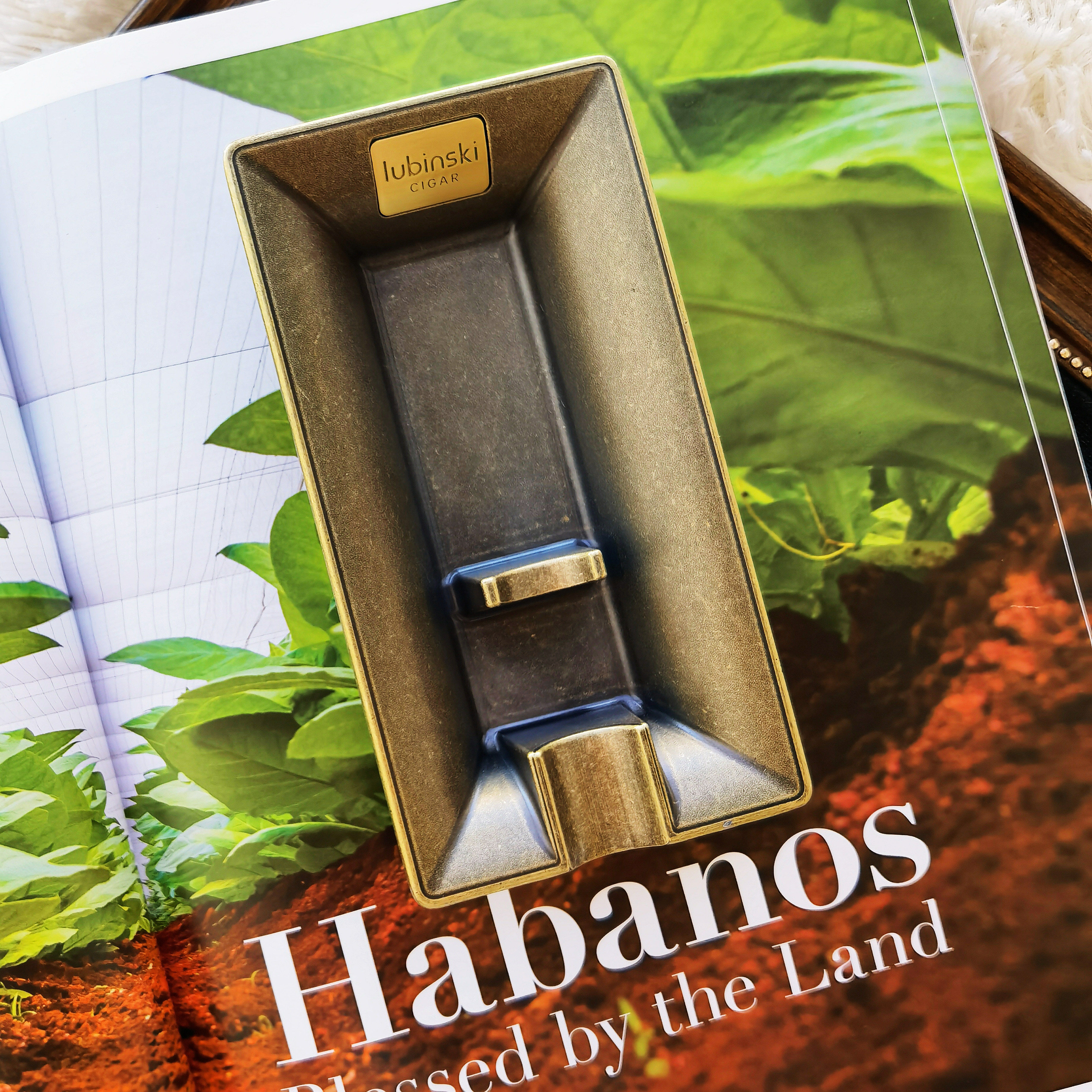 Lubinski LUBINSKI cigar ashtray zinc alloy electroplated ashtray European-style household cigar ashtray