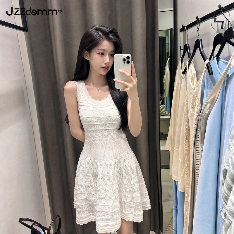 Kyushu Chengpin Jzzdemm First Love Little White Flower Knitted Dress Women's Hollow Texture Waist-Cinching A-Line Dress Tank Dress