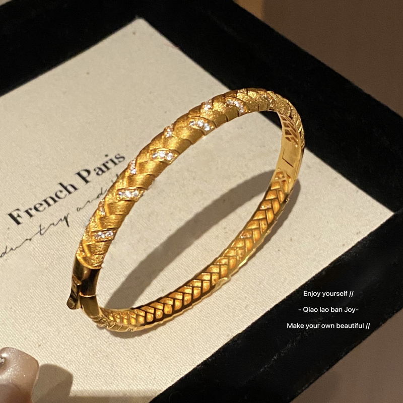 【Joy Boss】Heavy Craftsmanship! Wheat Spike Bracelet with Vintage Sparkling Diamonds and Red Corundum Color, Retro High-End Texture 【Joy Boss】Heavy Craftsmanship! Wheat Spike Bracelet with Vintage Sparkling Diamonds and Red Corundum Color, Retro High-End Texture