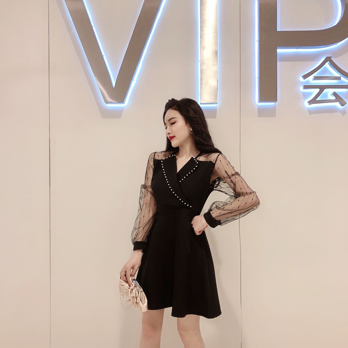 VK旗艦店 韓系性感網紗釘鑽拼接長袖洋裝