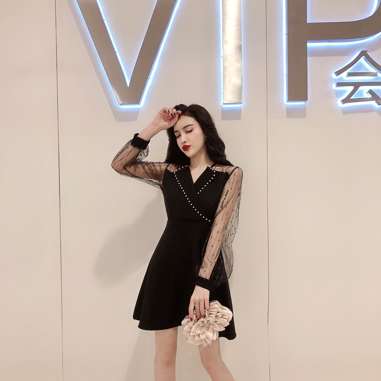 VK旗艦店 韓系性感網紗釘鑽拼接長袖洋裝