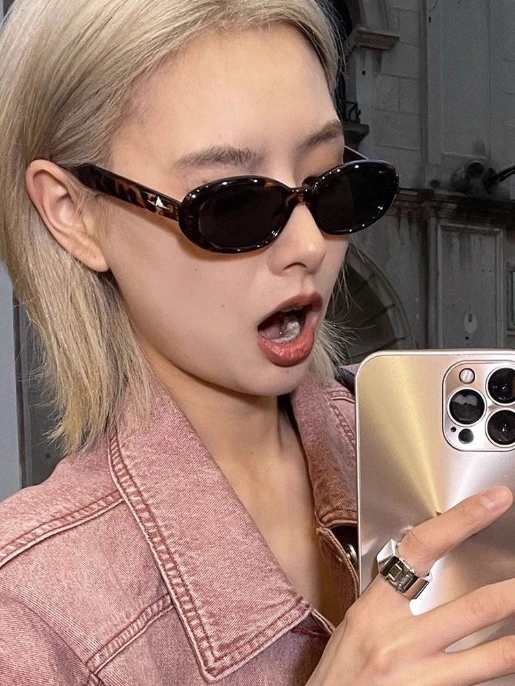 Leopard Print Cat-Eye Sunglasses for Women, Internet Celebrity Style, Oval Small Frame, Retro Tortoiseshell Sunglasses, Face-Slimming, Hiking, Uv Protection