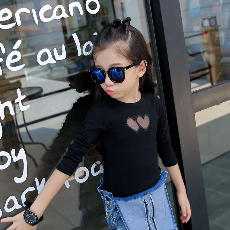 Girls punch cotton pure spring and autumn black and white baby children repair resistance long sleeve T-shirt in the big child's coat