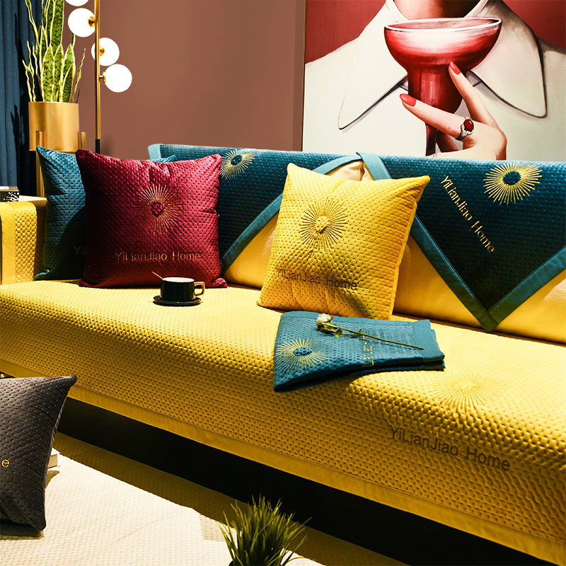 Northern Europe light luxury sofa pad four seasons general anti-skating winter plush thickness high-end cushion simple cover