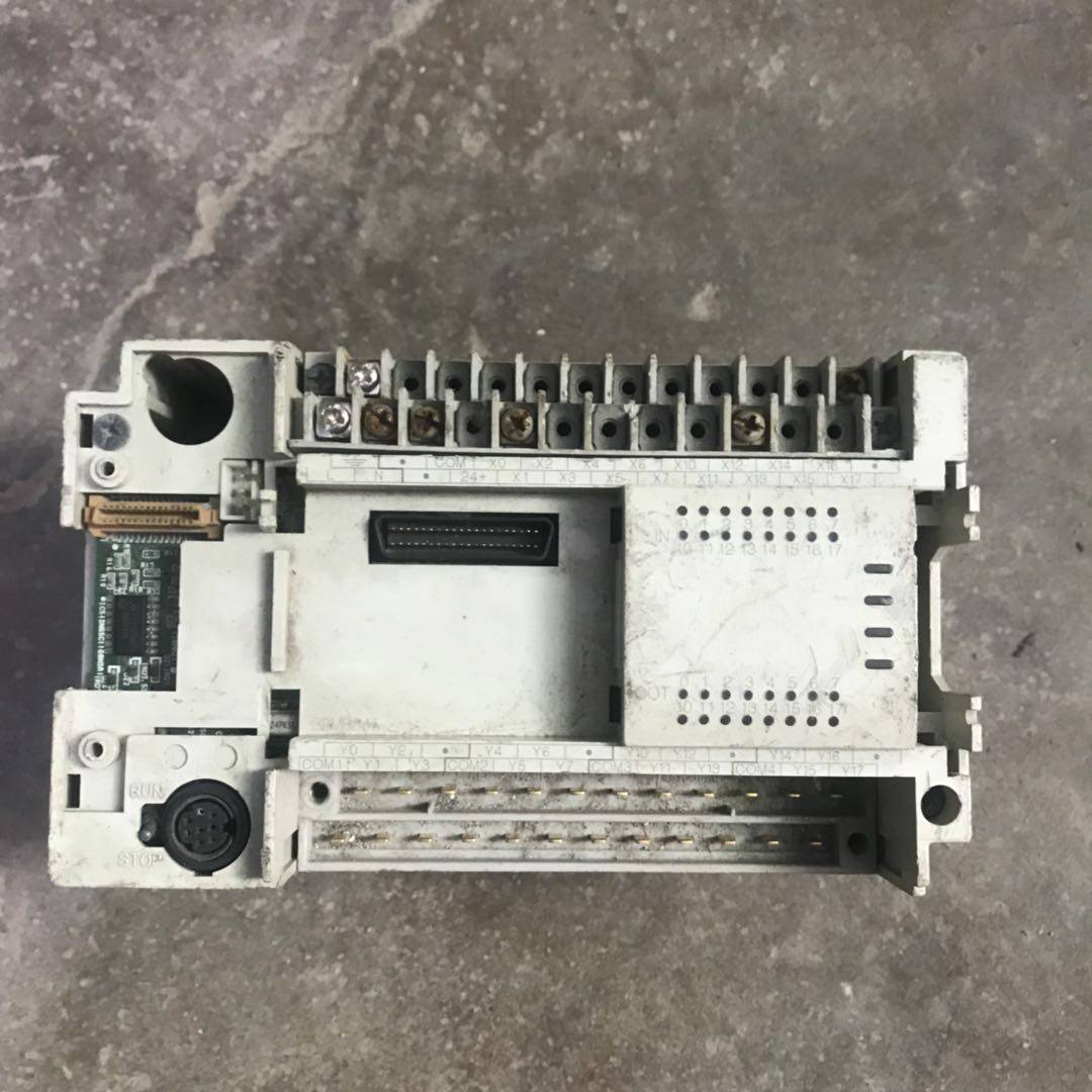 FX2N-32 48 64MR ET MT-001 used Mitsubishi PLC function packed for the machine removal