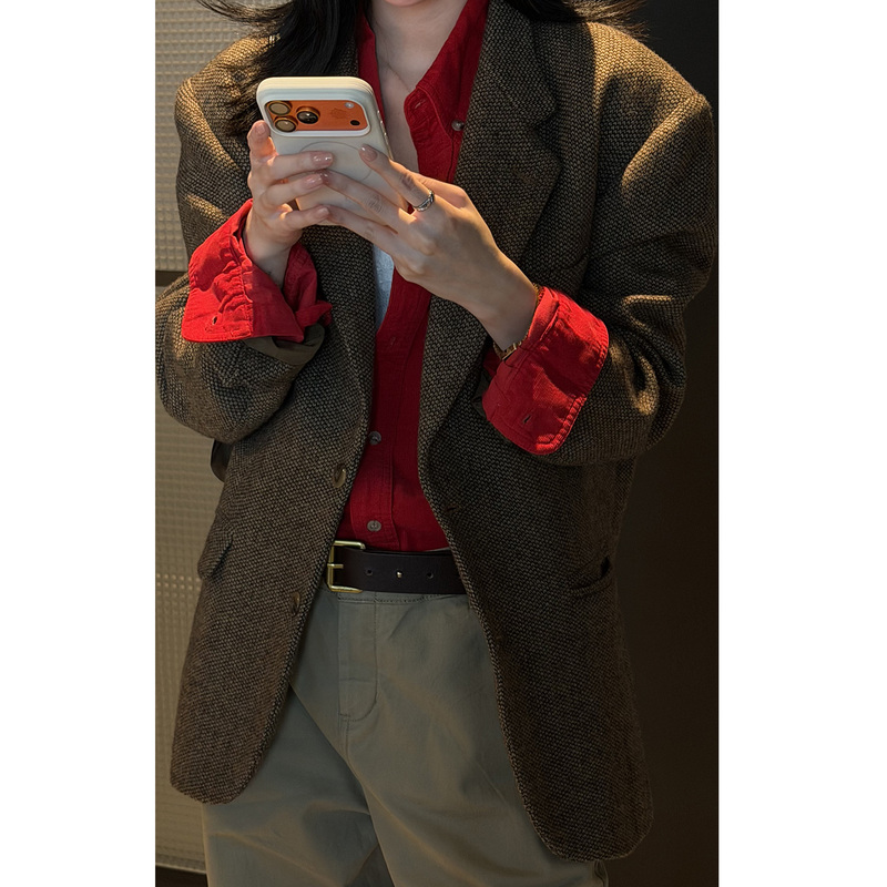 Aetherll Retro Plaid Blazer for Women, Autumn and Winter Loose Silhouette, High-End Casual Small Suit Jacket