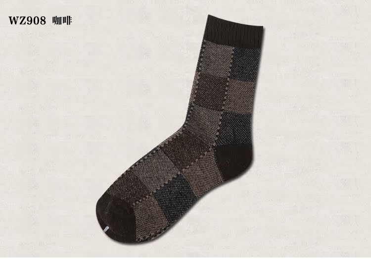 Quần áo mùa thu và mùa đông mới retro vớ cotton kẻ sọc nam vớ thủy triều vớ nam sọc WZ908 đa dạng tất nam cao cổ