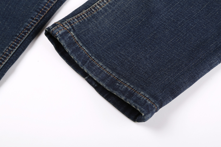 Jeans pour jeunesse pour Quatre saisons - Ref 1483286 Image 59