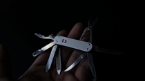 Swiss original imported Swiss army knife multifunctional aluminum handle mini hero keychain knife