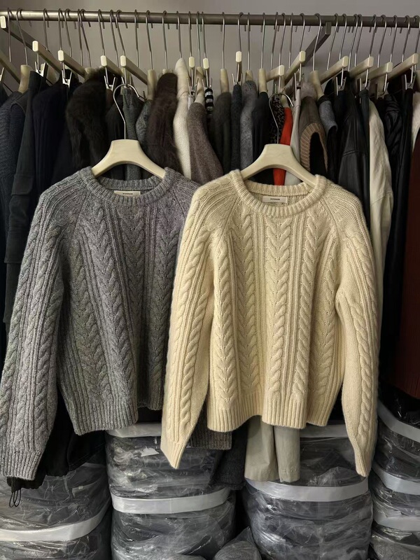 Wood Gentle Milk Apricot All-Wool Twist Round Neck Pullover Sweater Korean Winter Knitted Top 96182 Wood Gentle Milk Apricot All-Wool Twist Round Neck Pullover Sweater Korean Winter Knitted Top 96182