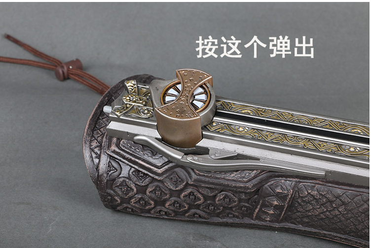 Assassin Creed Movie Tay Áo Thanh Kiếm Cổ Tay Bìa Cosplay Vũ Khí Đạo Cụ 1: 1 Hidden Blade Tay Áo Mũi Tên Lưỡi Có Thể Đẩy Ra cosplay luffy