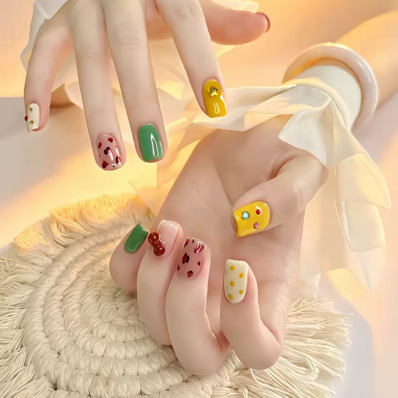 Dopamine Wearable Nails Short Colorful Nail Stickers Whitening High-End Fake Nails Suitable for Children and Students