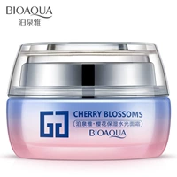 泊 泉 Cream Kem dưỡng ẩm Cherry Blossom 50g kem nivea soft