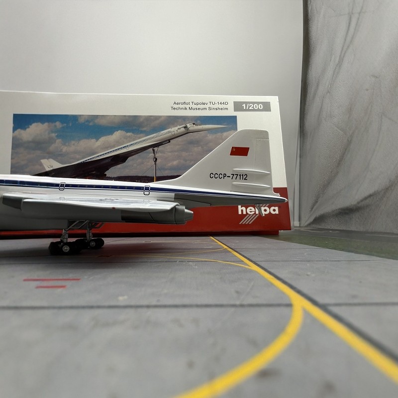 herpa 1:200 ロシア航空 TU-144 CCCP-77112 Herpa 1:200 Tupolev TU-144 Aeroflot 俄罗斯航空556323 CCCP-77112 的