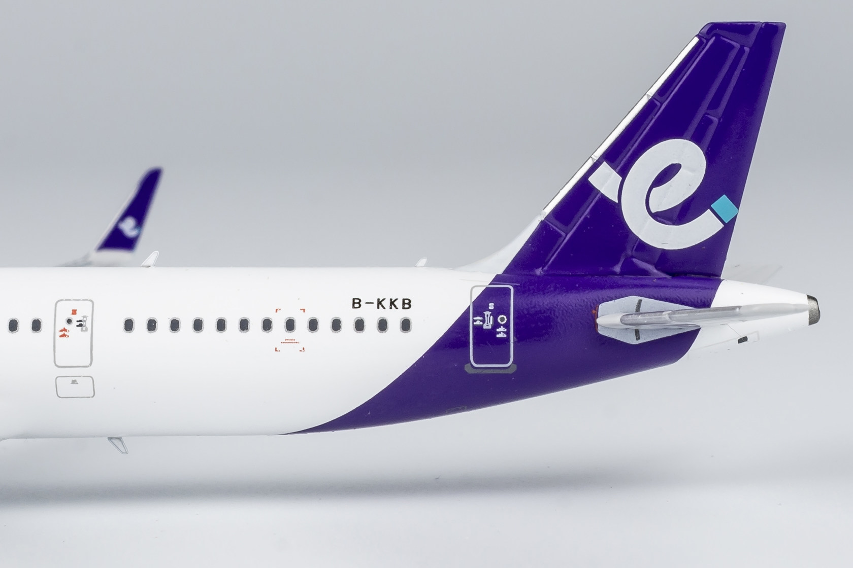 NG Models1/400 B-KKB 홍콩 익스프레스 A321neo/A320-200 골드 플레인 모형 > 쓩닷컴쇼핑 | 쓩닷컴