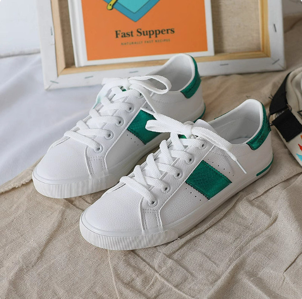 2025 Spring, Summer, and Autumn New Korean Style Breathable White Sneakers Women's Sports Casual Shoes Fashionable Versatile Flat Shoes