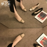 Универсальные ретро туфли на каблуке с металлической пряжкой на каблуке-шпильке с низким вырезом с квадратным носком, коллекция 2022, подходят для весны и осени, низкий каблук, французский винтажный стиль
