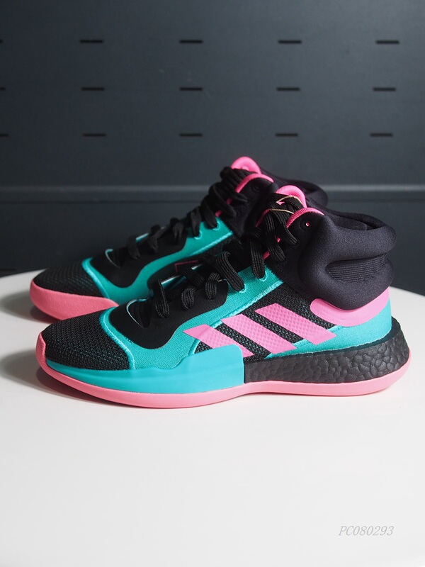 Adidas Marquee Boost Men's Mid-High Top Shock-Absorbing, Breathable, Wear-Resistant and Non-Slip Basketball Shoes Eh2373 Adidas Marquee Boost Men's Mid-High Top Shock-Absorbing, Breathable, Wear-Resistant and Non-Slip Basketball Shoes Eh2373