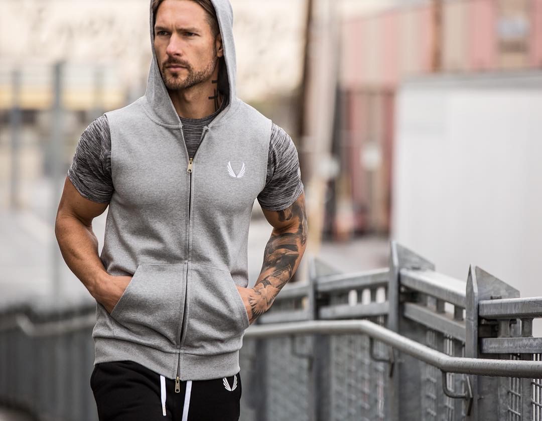 Cơ bắp anh em tập thể dục vest trùm đầu thể thao không tay vest slim vest nam thời trang giản dị áo khoác vest áo khoác nam có mũ adidas