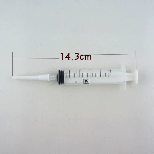 Одноразовая инъекция зверя 10 мл с иглой, домашним животным, кошкой, кошкой и кроликом с 10 мл иглы, корова, куриная шприца из овец