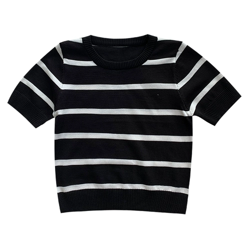 Трикотажная летняя короткая приятная телу приталенная футболка, круглый воротник, короткий рукав