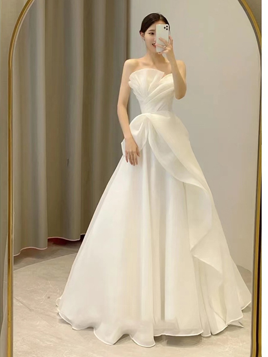 Wedding dress for bride, 2023 collection, lace dress Wedding dress for bride, 2023 collection, lace dress