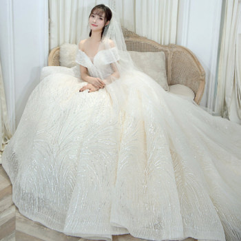 Starry Lord Wedding Dress 2022 Bride Temperament One-shoulder Simple Atmosphere Luxurious Trailing French Princess Going Out Light Veil