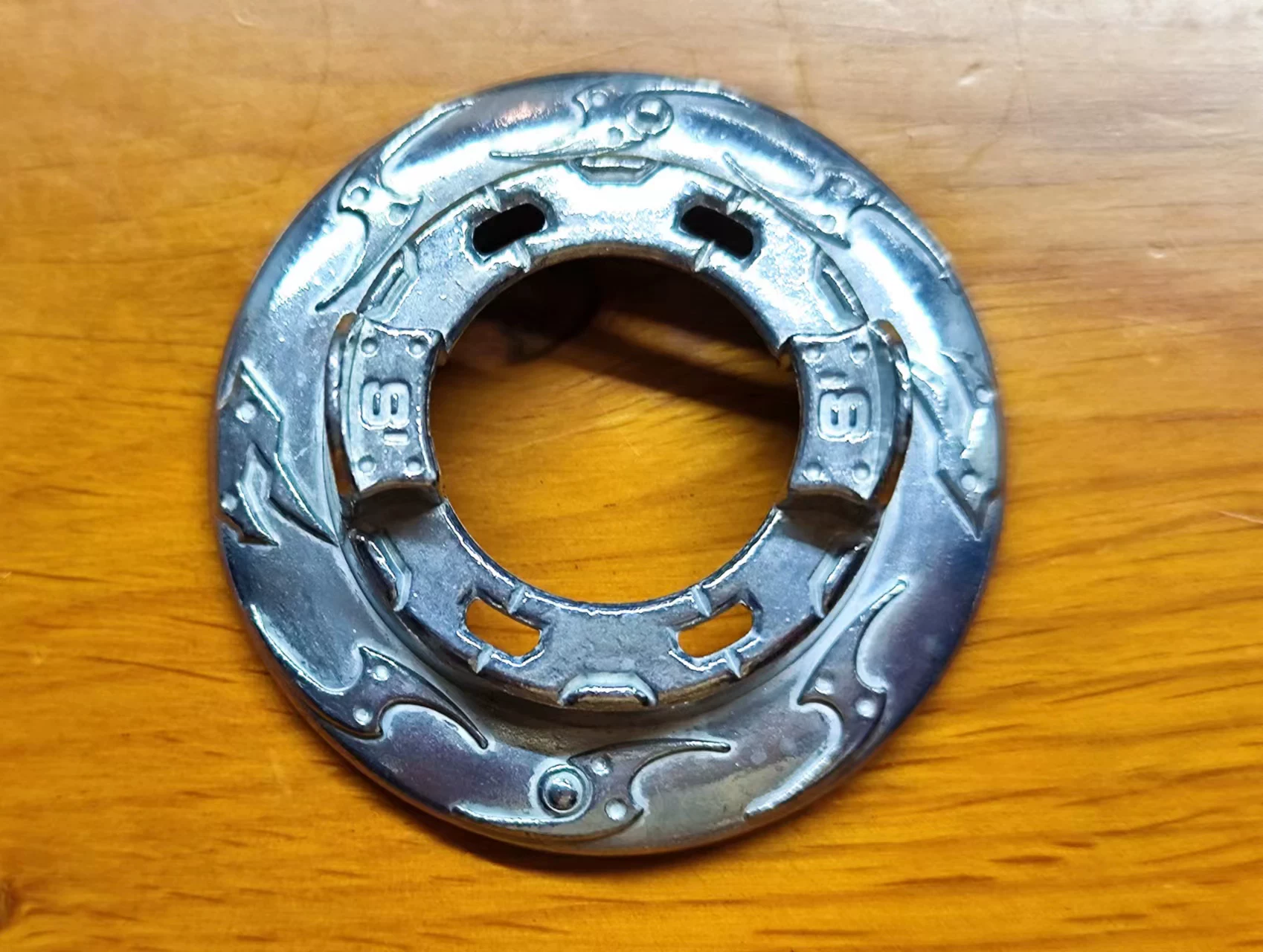 Диск TOMY BEYBLADE BURST, запчасти продаются оптом, ещё не использовался