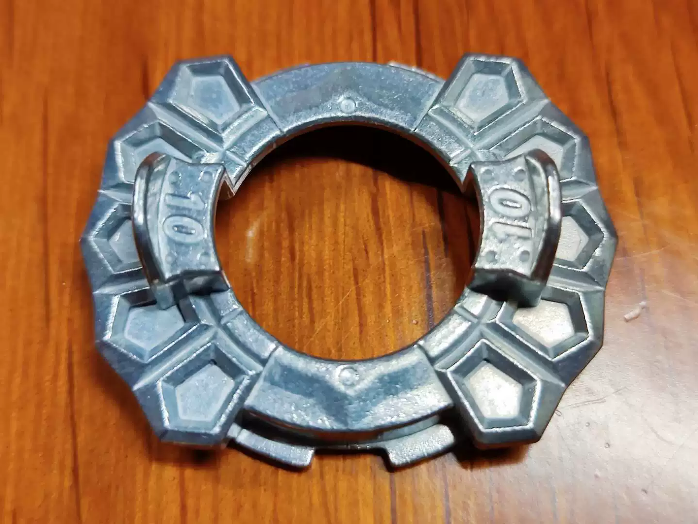 Диск TOMY BEYBLADE BURST, запчасти продаются оптом, ещё не использовался
