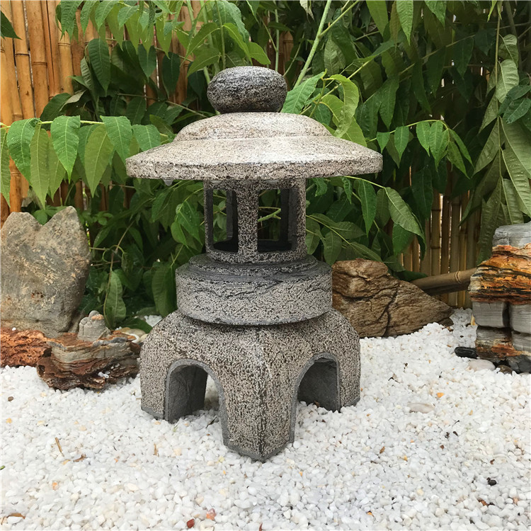 Stone carving antique stone lamp Japanese garden outdoor stone lantern natural bluestone villa lawn lamp stone bridge flowing water stone bowl