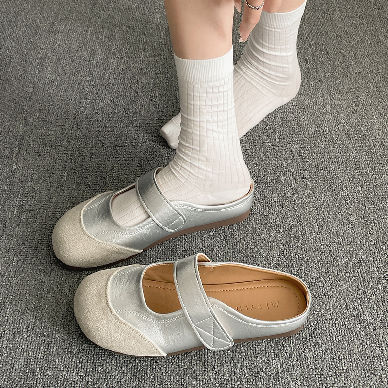 Popular Silver Retro Non-Slip Flat Toe-Cap Slippers for Women, Summer Outerwear, 2026 New Style, Suitable for Pairing with Skirts, Half-Slip Birkenstock Shoes Popular Silver Retro Non-Slip Flat Toe-Cap Slippers for Women, Summer Outerwear, 2026 New Style, Suitable for Pairing with Skirts, Half-Slip Birkenstock Shoes