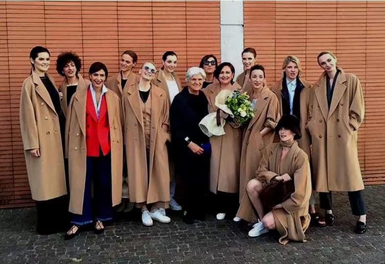 Fan Shi Khánh Yuan áo khoác nữ lớn hai mặt áo khoác cashmere dài đôi ngực ấm áp len len quần áo phụ nữ - Áo len lót đôi áo khoác burberry nữ