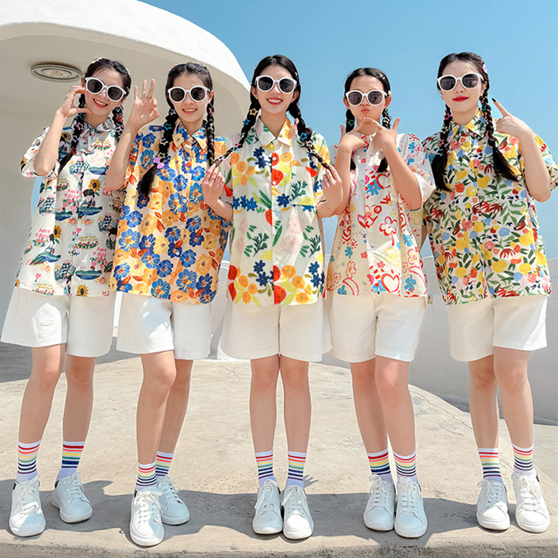 Bestie Outfits Hong Kong Style Retro Floral Short-Sleeved Shirt for Women Loose Summer Group Outing Seaside Vacation Performance Shirt