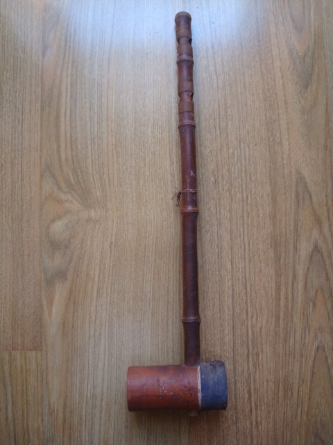 E0238 Peacock in 1970s refined old Beijing Hu pulp well