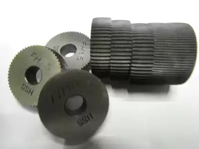 Non-standard knurled wheel processing stainless steel special aluminum-containing high-speed mesh forging material hardness reaches 67 degrees straight grain mesh