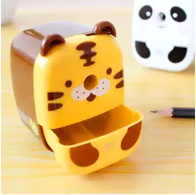 Deli 0673 Pencil sharpener Hand-cranked Deli student pencil sharpener Multi-function drilling planing twist pencil sharpener
